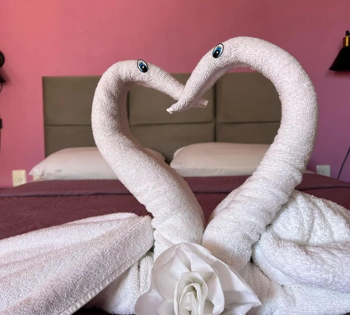 Hotel Marcianito Isla Mujeres 2*,