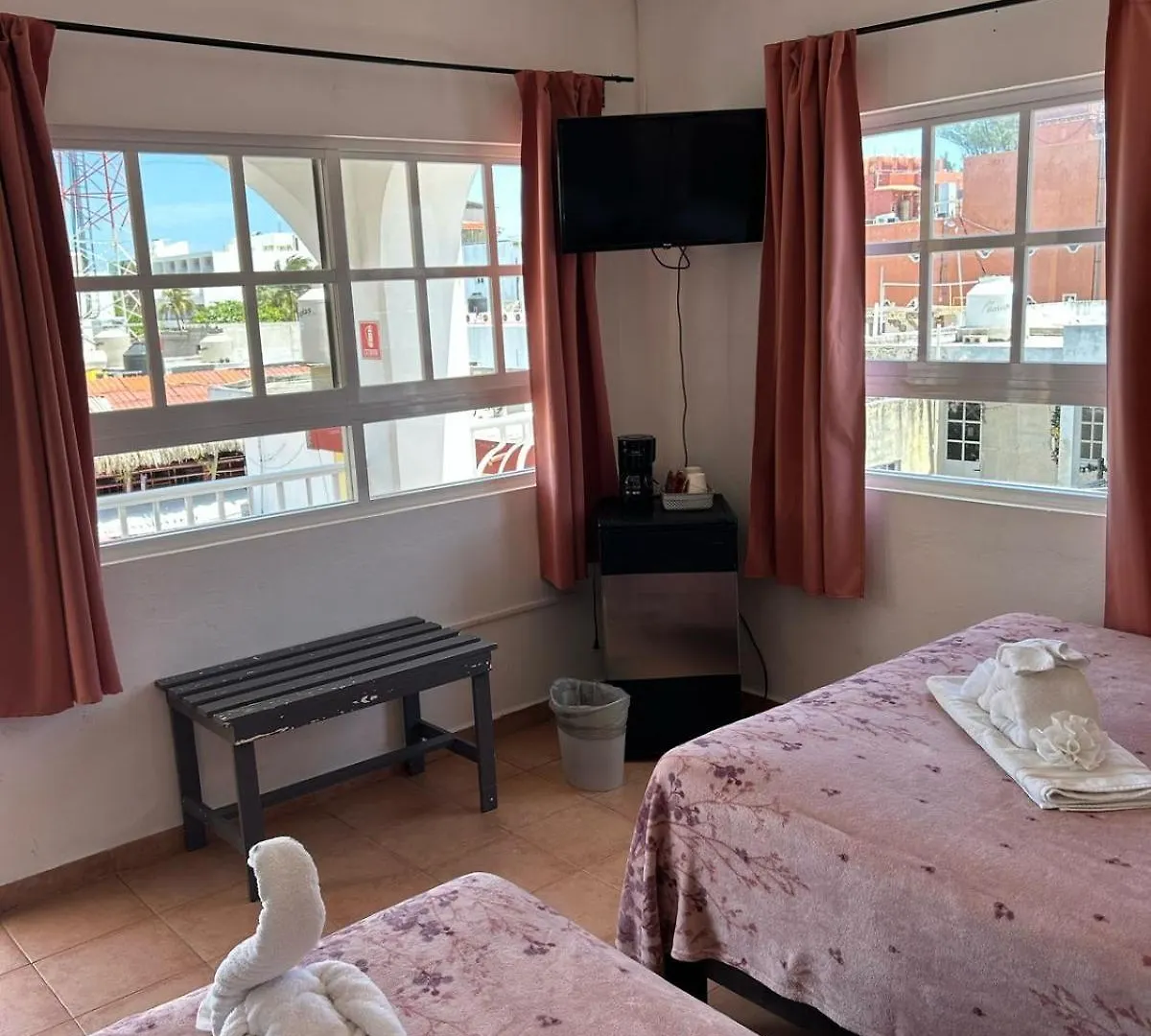 **  Hotel Marcianito Isla Mujeres Mexico