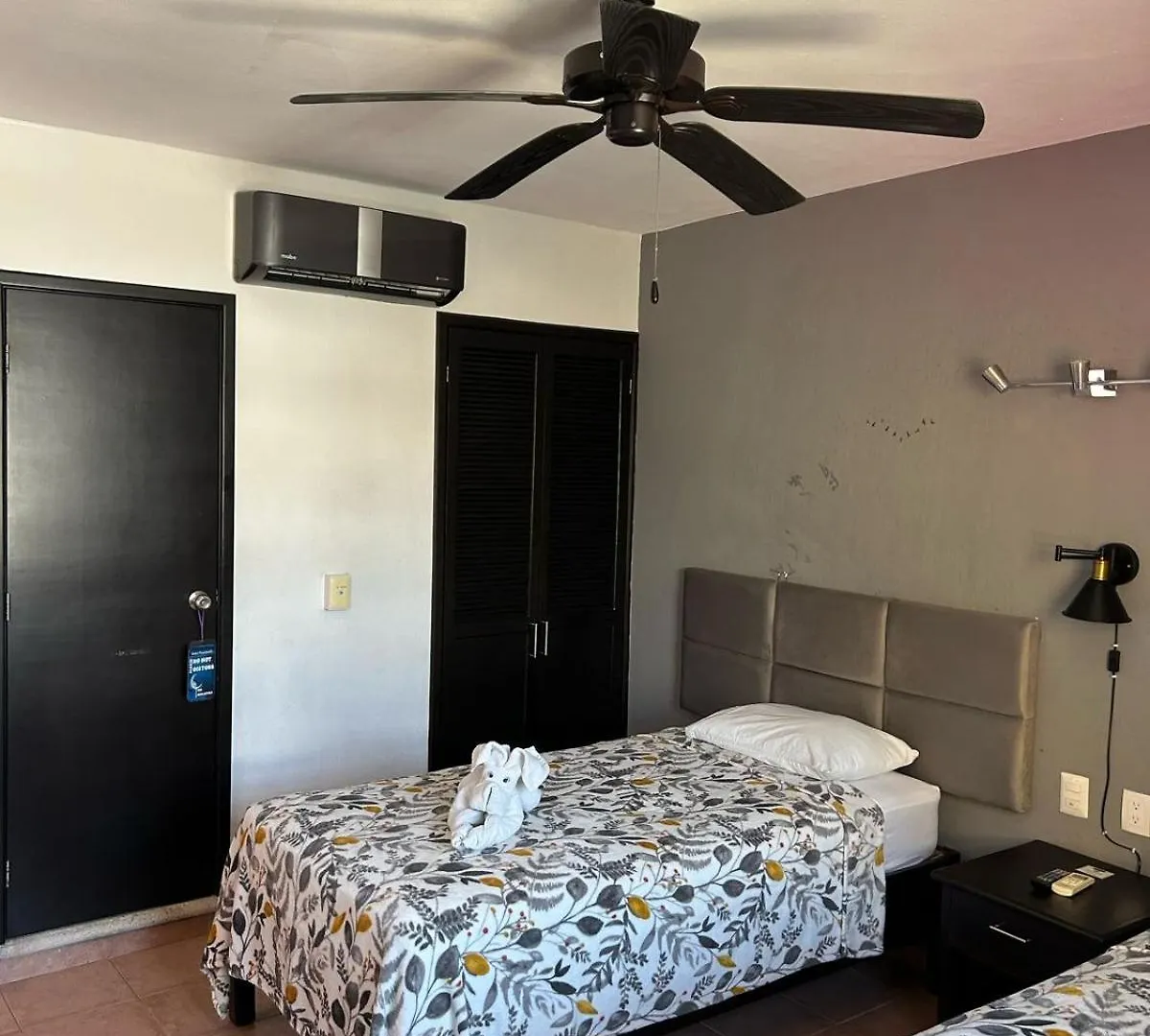 Hotel Marcianito Isla Mujeres